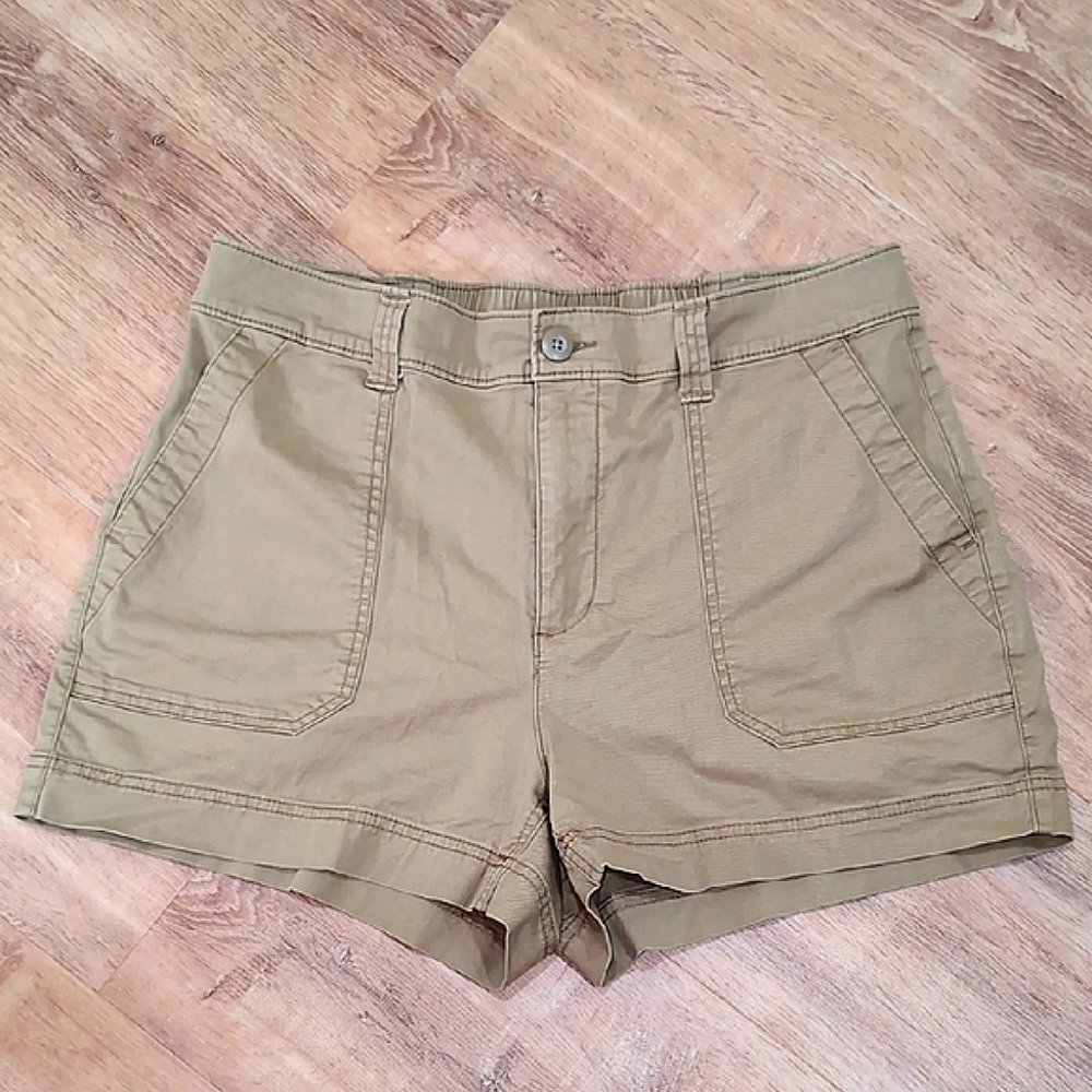 Old Navy Olive Green Cargo Shorts